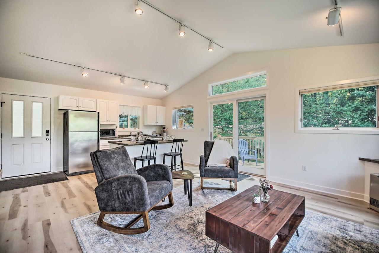 Airy And Bright Hideaway Near Smugglers Notch! Leilighet Cambridge Eksteriør bilde