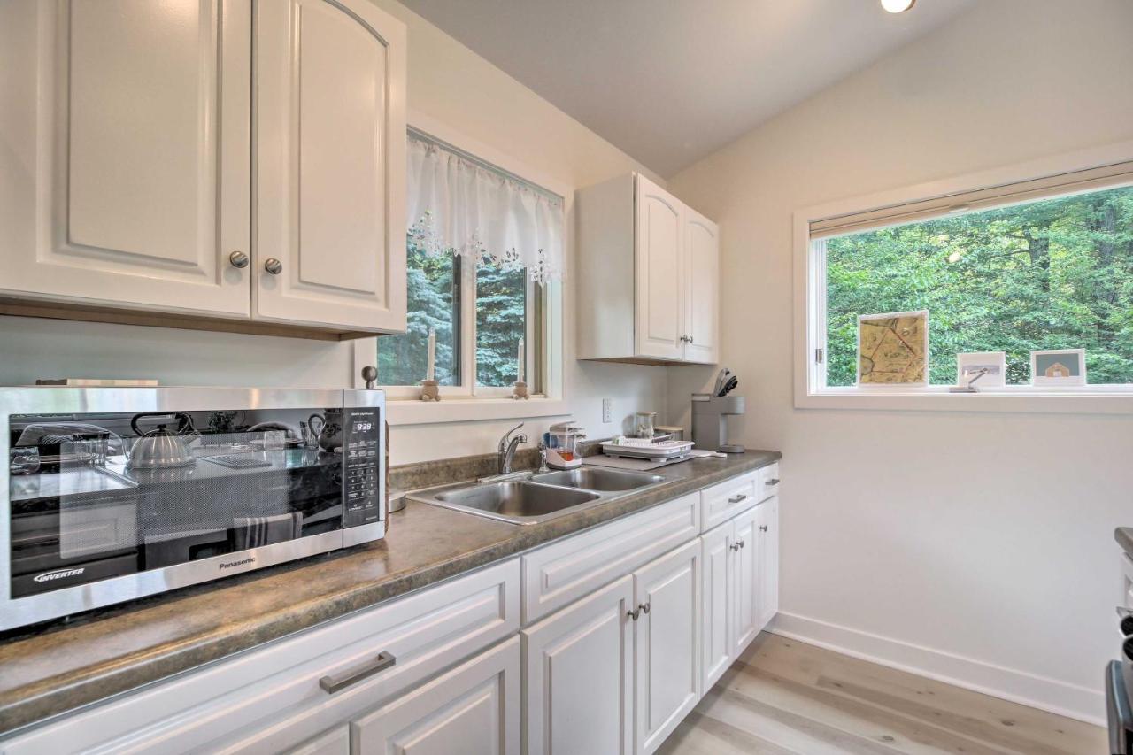 Airy And Bright Hideaway Near Smugglers Notch! Leilighet Cambridge Eksteriør bilde