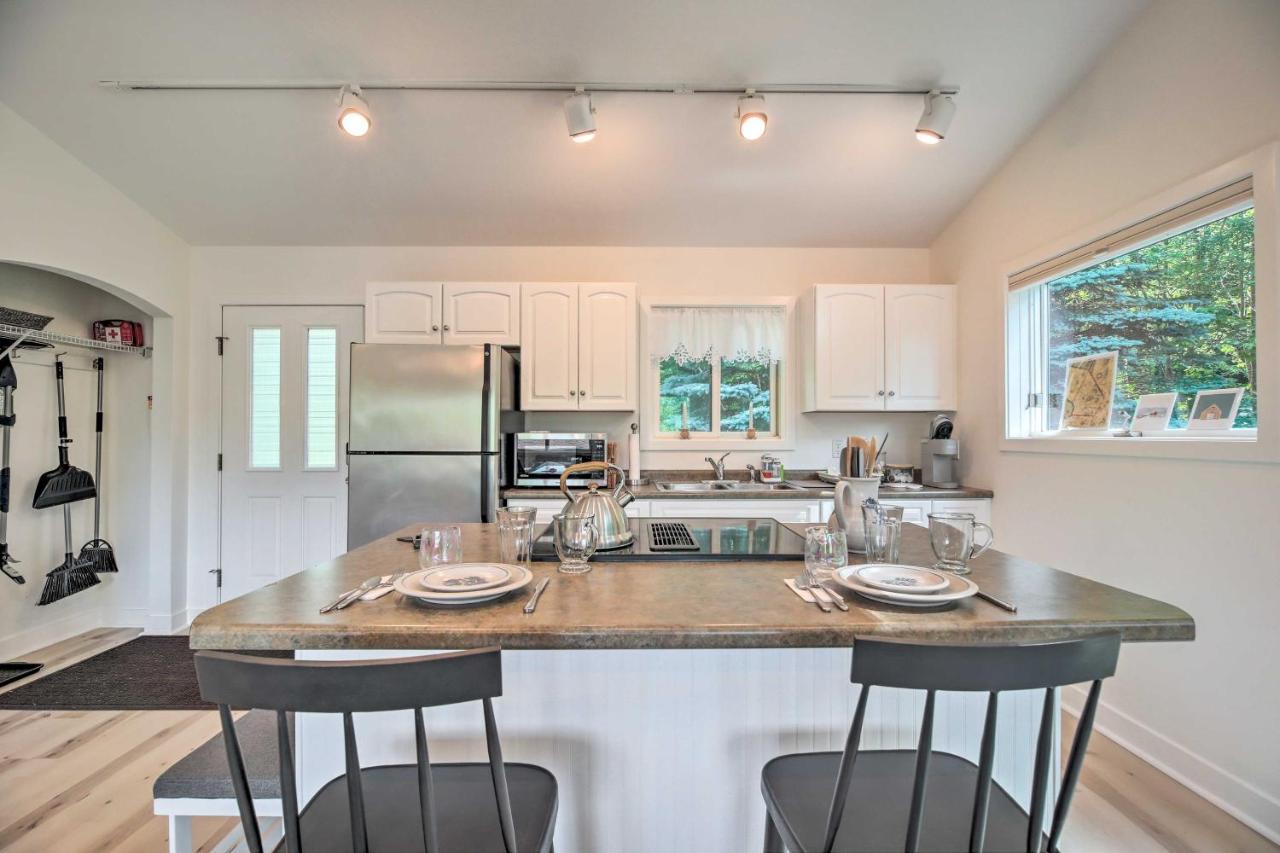 Airy And Bright Hideaway Near Smugglers Notch! Leilighet Cambridge Eksteriør bilde